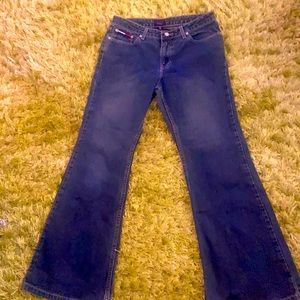 Traditional “Tommy Jeans”